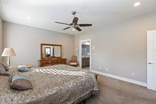 582 Fairway Estates Dr, Sutherlin, OR 97479 - Photo 19