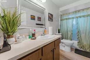 201 SE 176th Pl, Portland, OR 97233 - Photo 19