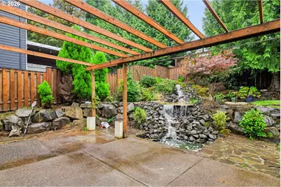8817 SW 49th Ave, Portland, OR 97219 - Photo 7