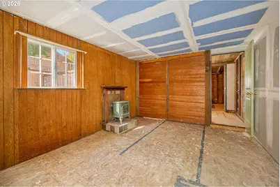 105 S R St, Cottage Grove, OR 97424 - Photo 17