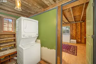 105 S R St, Cottage Grove, OR 97424 - Photo 19
