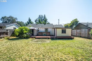 105 S R St, Cottage Grove, OR 97424 - Photo 23