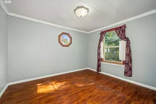 105 S R St, Cottage Grove, OR 97424 - Photo 7