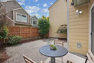 550 NE Knott St, Portland, OR 97212 - Photo 17