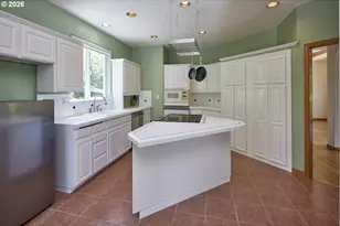 22874 SW Martin Ct, Sherwood, OR 97140 - Photo 9