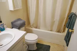 13446 SE Schiller St, Portland, OR 97236 - Photo 13