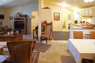 13446 SE Schiller St, Portland, OR 97236 - Photo 9