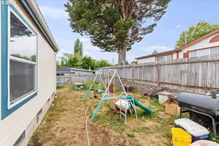 235 1st Ave, Coos Bay, OR 97420 - Photo 27