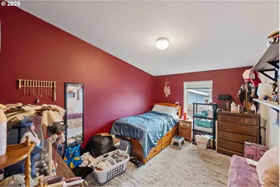 235 1st Ave, Coos Bay, OR 97420 - Photo 23