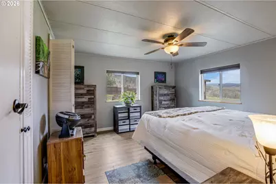 2505 Dry Creek Rd, Mosier, OR 97040 - Photo 15