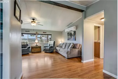 2505 Dry Creek Rd, Mosier, OR 97040 - Photo 15
