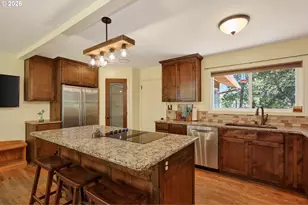 3331 W 13th St, The Dalles, OR 97058 - Photo 5