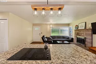 3331 W 13th St, The Dalles, OR 97058 - Photo 7