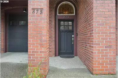 875 N Harbour Dr, Portland, OR 97217 - Photo 1