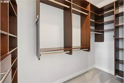 875 N Harbour Dr, Portland, OR 97217 - Photo 17