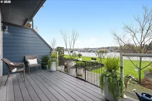 875 N Harbour Dr, Portland, OR 97217 - Photo 3