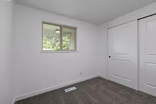 1060 Cowlitz View Ct, Castle Rock, WA 98611 - Photo 11