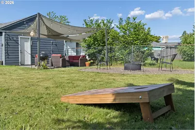 10910 NE Knott St, Portland, OR 97220 - Photo 25