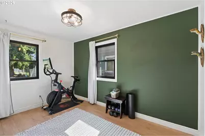 10910 NE Knott St, Portland, OR 97220 - Photo 17