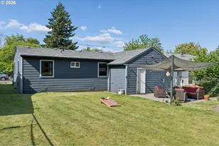 10910 NE Knott St, Portland, OR 97220 - Photo 27