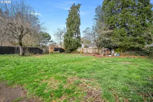 12413 SE Mill St, Portland, OR 97233 - Photo 21