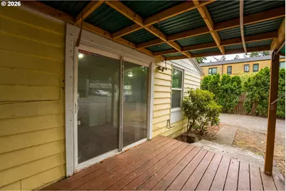 18427 SE Yamhill St, Gresham, OR 97233 - Photo 7
