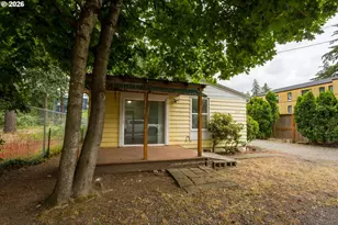 18427 SE Yamhill St, Portland, OR 97233 - Photo 5