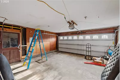 1358 Scott Ln, North Bend, OR 97459 - Photo 35