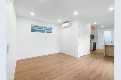 3864 NE Alberta Ct, Portland, OR 97211 - Photo 5