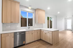 3864 NE Alberta Ct, Portland, OR 97211 - Photo 5