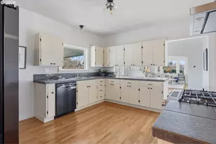 2845 NE 53rd Ave, Portland, OR 97213 - Photo 11