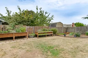 914 NE 26th St, McMinnville, OR 97128 - Photo 29