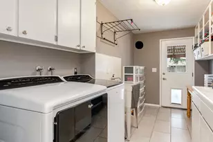 914 NE 26th St, McMinnville, OR 97128 - Photo 17