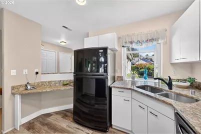 2449 NW Logan St, Camas, WA 98607 - Photo 15