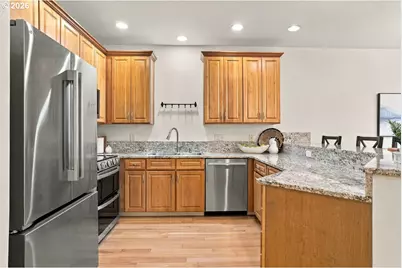 15235 SW Jasper Ln, Beaverton, OR 97007 - Photo 9