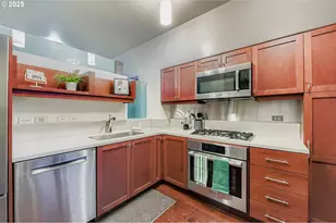 3601 S River Pkwy, Portland, OR 97239 - Photo 13