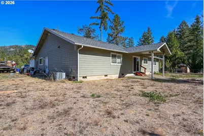 188 Trillium Ln, Tenmile, OR 97481 - Photo 19