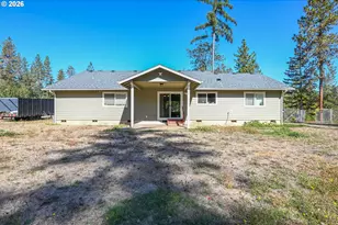 188 Trillium Ln, Tenmile, OR 97481 - Photo 21