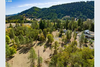 188 Trillium Ln, Tenmile, OR 97481 - Photo 25