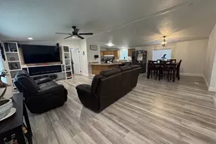 1735 NE 3rd Pl, Hermiston, OR 97838 - Photo 9