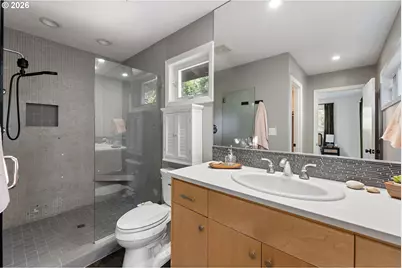 5054 SW 26th Pl, Portland, OR 97239 - Photo 17