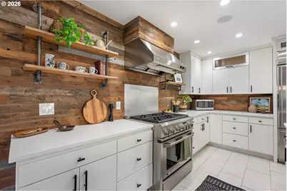 5054 SW 26th Pl, Portland, OR 97239 - Photo 9