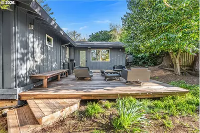 5054 SW 26th Pl, Portland, OR 97239 - Photo 13