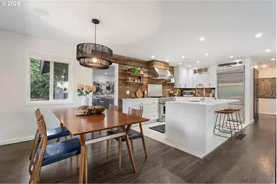 5054 SW 26th Pl, Portland, OR 97239 - Photo 5