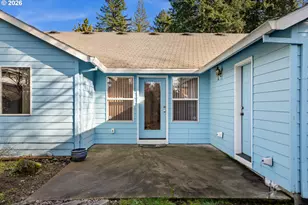 14252 SE Center St, Portland, OR 97236 - Photo 37