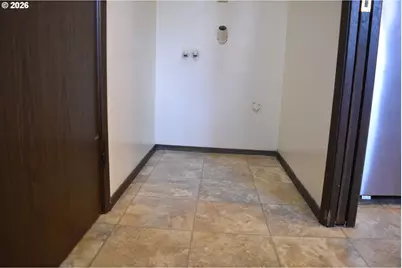 2110 Birchwood Ave, Eugene, OR 97401 - Photo 11