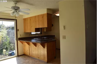 2110 Birchwood Ave, Eugene, OR 97401 - Photo 5