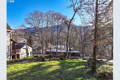 912 Hillside Ln, White Salmon, WA 98672 - Photo 11