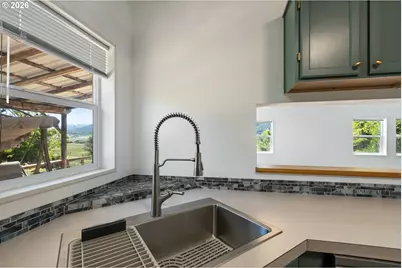 1971 E Sixth Ave, Sutherlin, OR 97479 - Photo 17