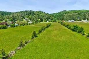1971 E Sixth Ave, Sutherlin, OR 97479 - Photo 3